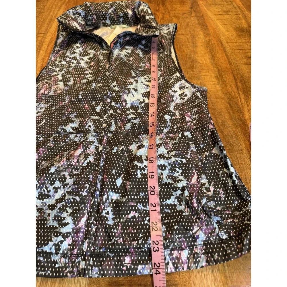 Lululemon Back Pack It Vest Size 4 Floral Sport Tranquil Blue Stowaway Hood